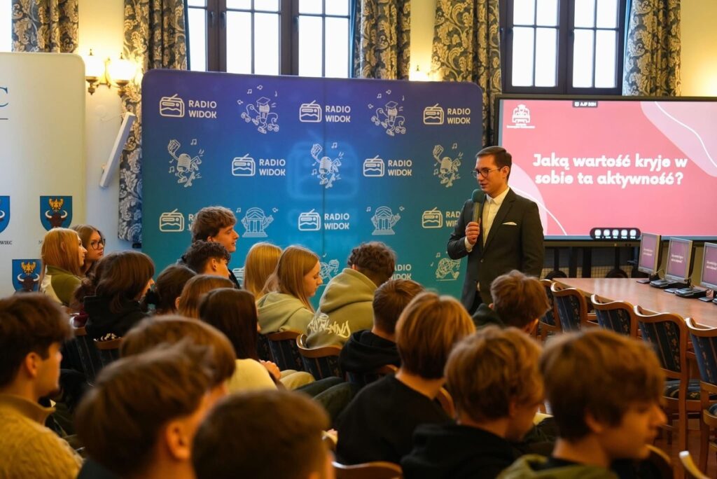 595168520_1245559067620735_7751159970000493048_n